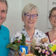 Claudia Schuster und Jochen Schnell verabschieden Evi Steinmetz in einer kleinen Feierstunde